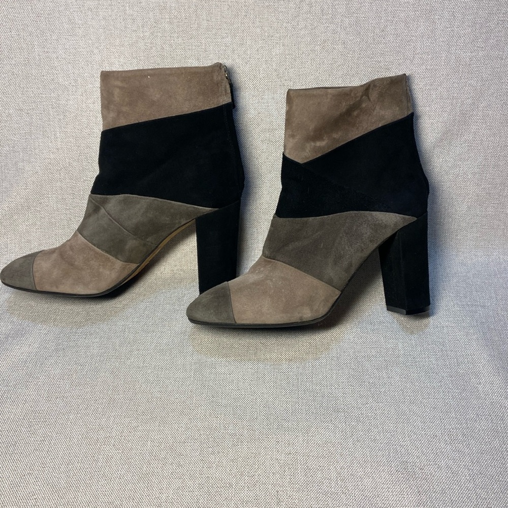 VERO CUOIO Suede Ankle Heel Boots Size 8 (39)